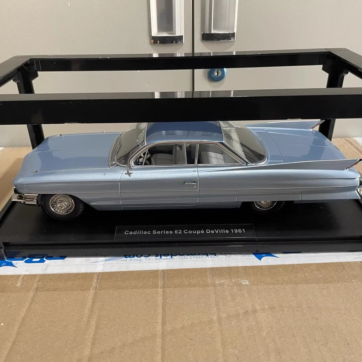 KK Scale Cadillac 1961 DeVille Series 62 Coupe Blue 1:18 – Collectible Diecast Model Die-Cast