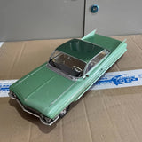 [KK Schaal] 1:18 Cadillac 1961 DeVille Series 62 Coupe groen modelauto Die-Cast
