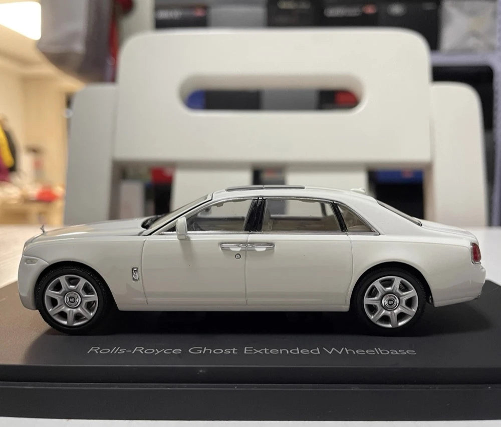 [Kyosho] 1:43 Rolls-Royce 2009 Ghost White Model Car Die-Cast