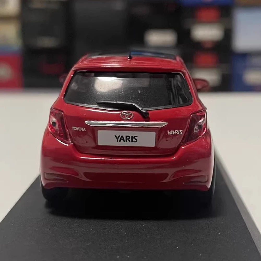 [Kyosho] 1:43 Toyota 2010 Yaris XP130 Red Model Car Die-Cast