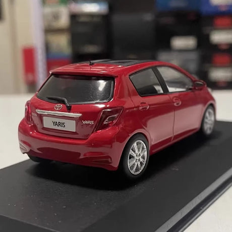 [Kyosho] 1:43 Toyota 2010 Yaris XP130 Red Model Car Die-Cast