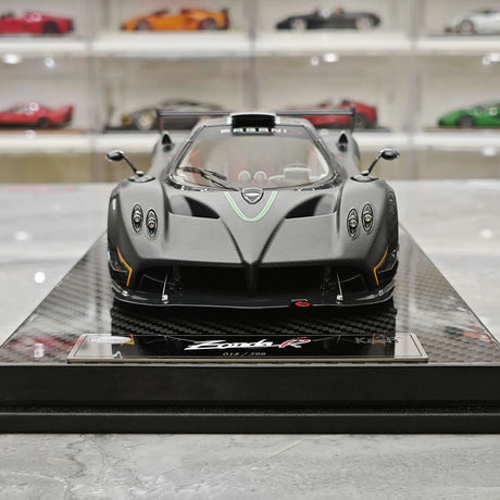 Kash Pagani 2009 Zonda R Matte Black 1:18 – Modello in resina collezionabile