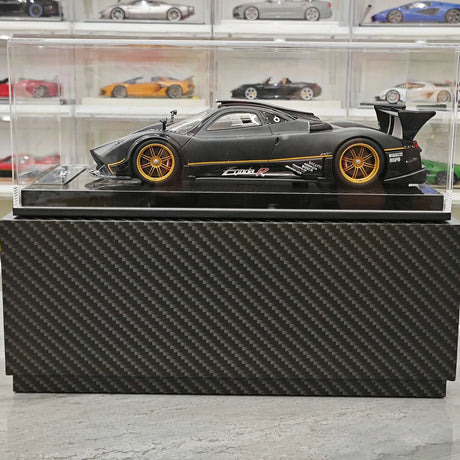 Kash Pagani 2009 Zonda R Matte Black 1:18 – Modello in resina collezionabile