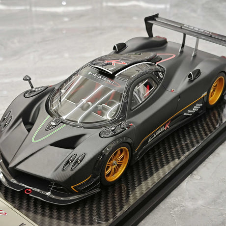 Kash Pagani 2009 Zonda R Matte Black 1:18 – Modello in resina collezionabile