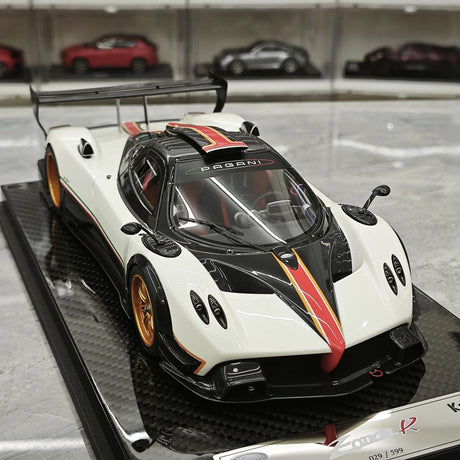 Kash Pagani 2009 Zonda R White 1:18 – Resina modello in resina collezionabile