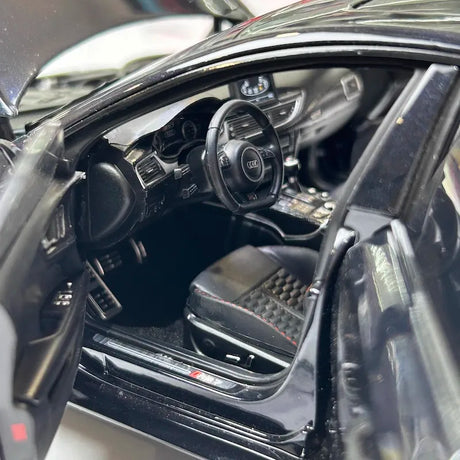 [KengFai] 1:18 Audi 2013 RS7 Sportback C7 Black Model Car Die-Cast