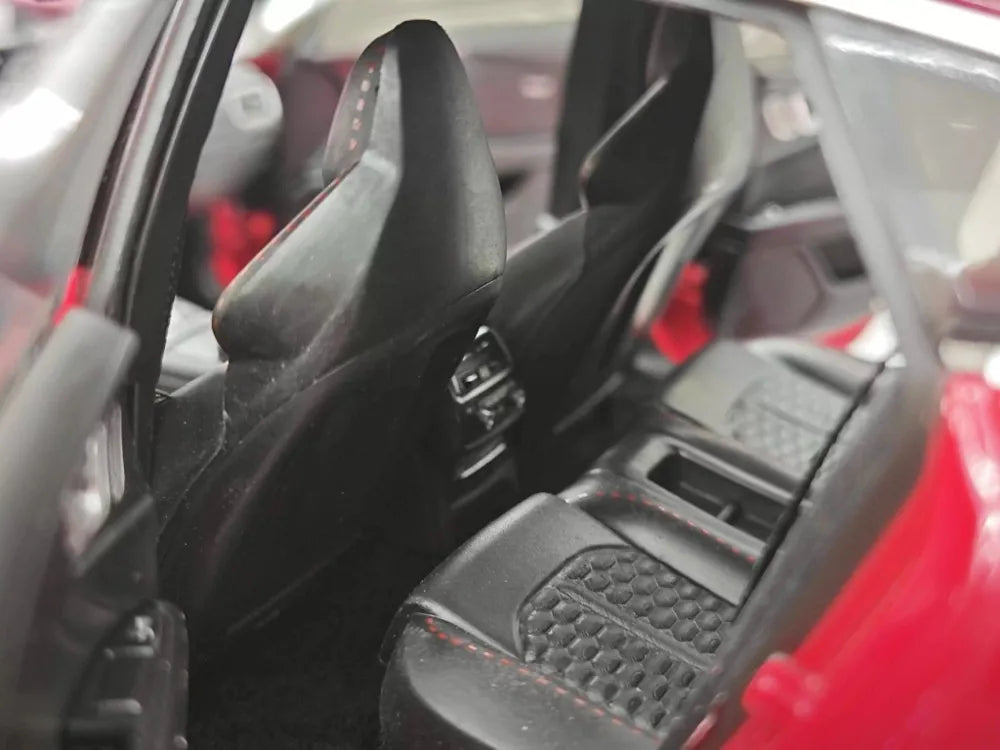 [KengFai] 1:18 Audi 2013 RS7 Sportback C7 Red Model Car Die-Cast