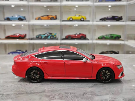[KengFai] 1:18 Audi 2013 RS7 Sportback C7 Red Model Car Die-Cast
