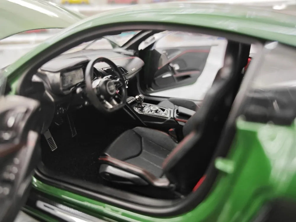 [KengFai] 1:18 Audi 2021 R8 GT RWD Green Model Car Die-Cast