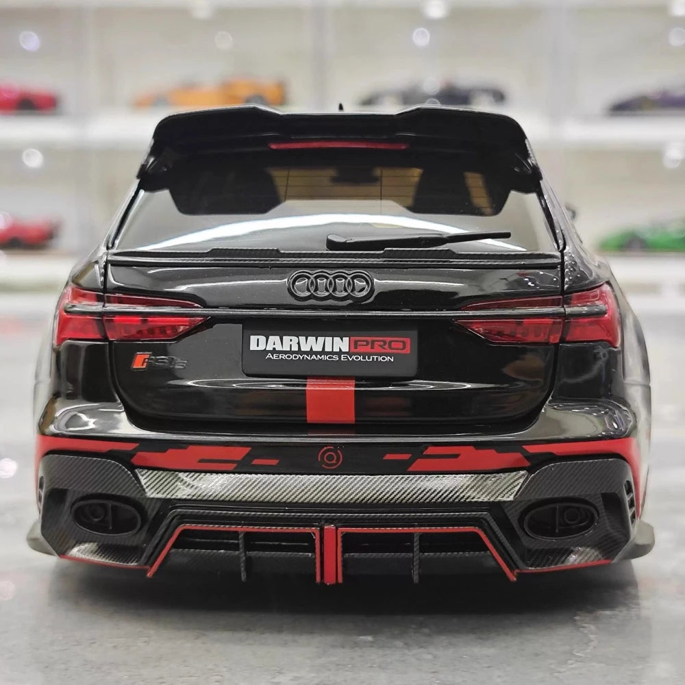 [KiloWorks] 1:18 Audi 2021 RS6 Avant DarwinPRO musta pienoismalli Die-Cast