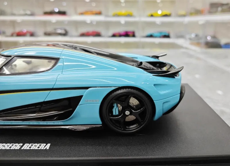 1:18 Koenigsegg 2020 Regera Die Cast Model Car