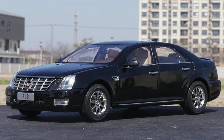 [Kyosho] 1:18 Cadillac 2008 STS Black Model Car Die-Cast