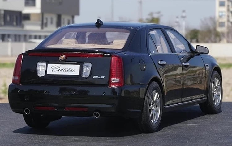 [Kyosho] 1:18 Cadillac 2008 STS Black Model Car Die-Cast
