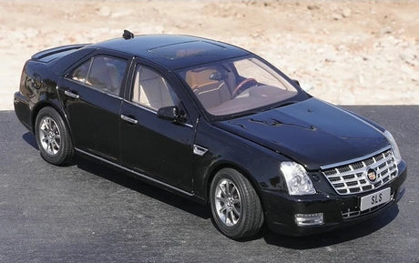 [Kyosho] 1:18 Cadillac 2008 STS Black Model Car Die-Cast