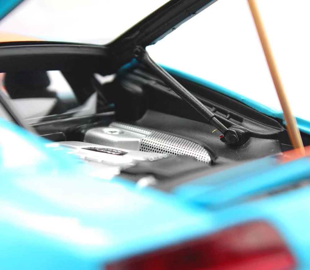 [Kyosho] 1:18 Audi 2009 R8 V10 Gulf Model Car Die-Cast