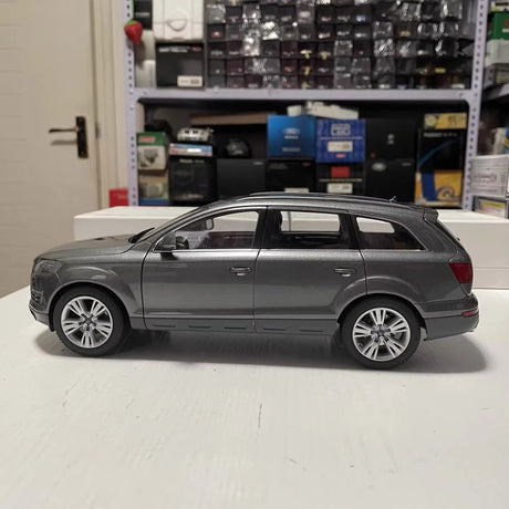 [Kyosho] 1:18 Audi 2010 Q7 grijs modelauto Die-Cast