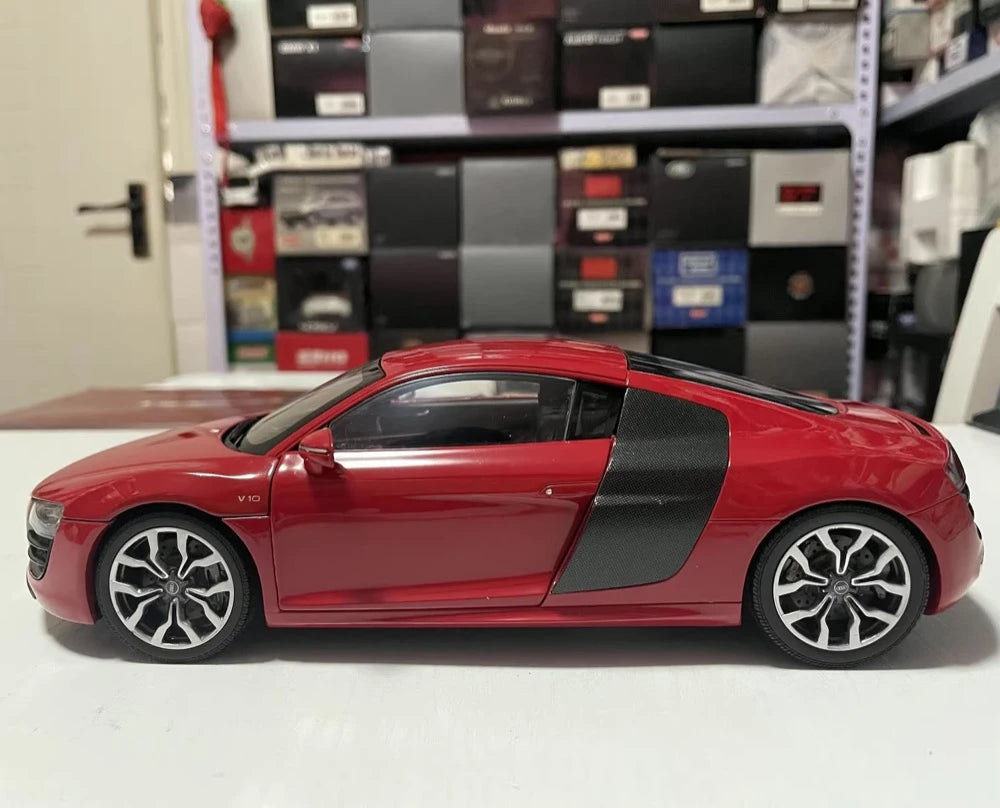 [Kyosho] 1:18 Audi 2011 R8 5.2 FSI Quattro Red Model Car Die-Cast