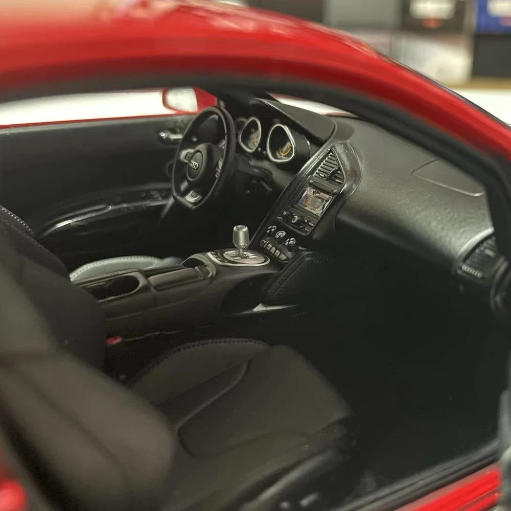 [Kyosho] 1:18 Audi 2011 R8 5.2 FSI Quattro Red Model Car Die-Cast