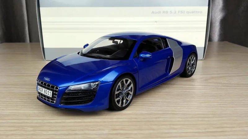 [Kyosho] 1:18 Audi 2011 R8 5.2 FSI Quattro Blue Model Car Die-Cast