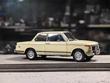 [Kyosho] 1:18 BMW 1971 2002 tii Off-White Model Car Die-Cast