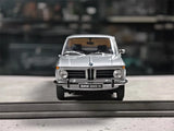 [Kyosho] 1:18 BMW 1971 2002 tii Silver Model Car Die-Cast