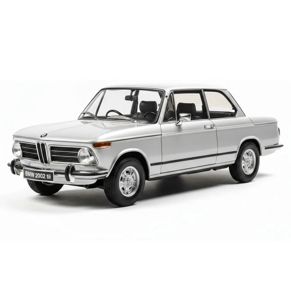[Kyosho] 1:18 BMW 1971 2002 tii Silver Model Car Die-Cast