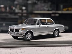 [Kyosho] 1:18 BMW 1971 2002 tii Silver Model Car Die-Cast