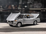 [Kyosho] 1:18 BMW 1971 2002 tii Silver Model Car Die-Cast
