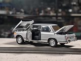 [Kyosho] 1:18 BMW 1971 2002 tii Silver Model Car Die-Cast