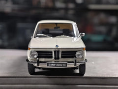 [Kyosho] 1:18 BMW 1971 2002 tii White Model Car Die-Cast