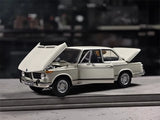 [Kyosho] 1:18 BMW 1971 2002 tii vit modellbil Die-Cast
