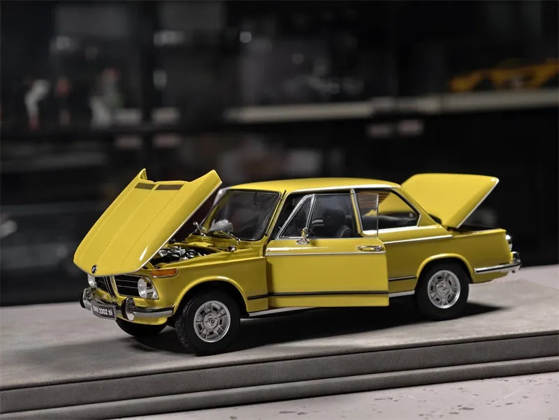 [Kyosho] 1:18 BMW 1971 2002 tii jaune voiture miniature Die-Cast