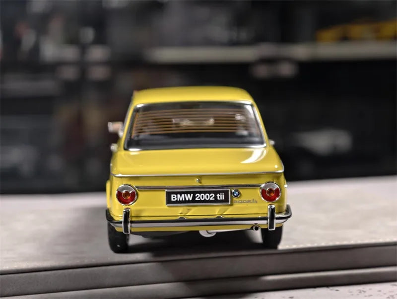 [Kyosho] 1:18 BMW 1971 2002 tii jaune voiture miniature Die-Cast