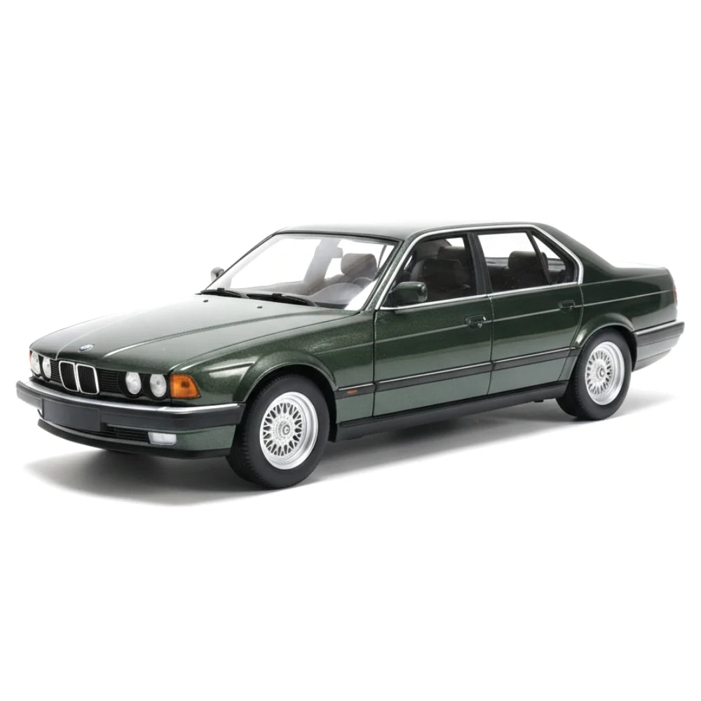 [Minichamps] 1:18 BMW 1986 E32 730i Green Model Car Die-Cast