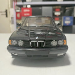 [Minichamps] 1:18 BMW 1988 E34 535i Black Model Car Die-Cast