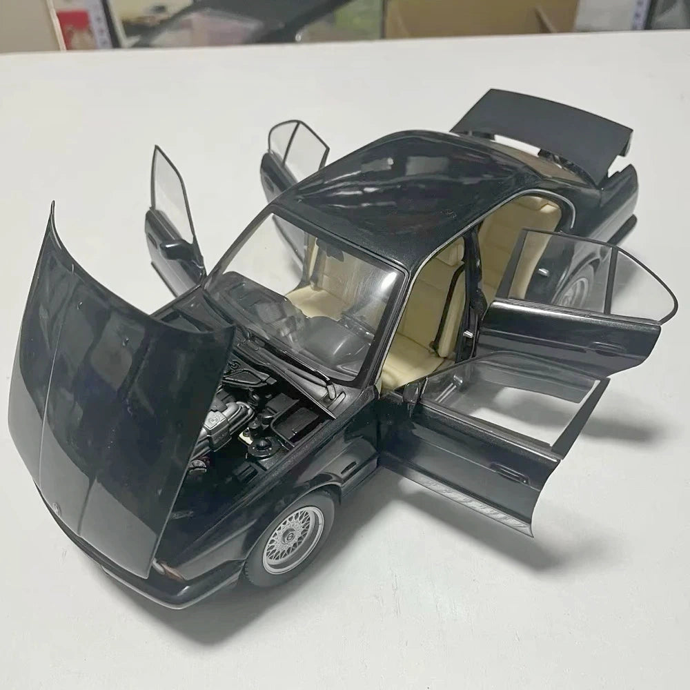 [Minichamps] 1:18 BMW 1988 E34 535i Black Model Car Die-Cast