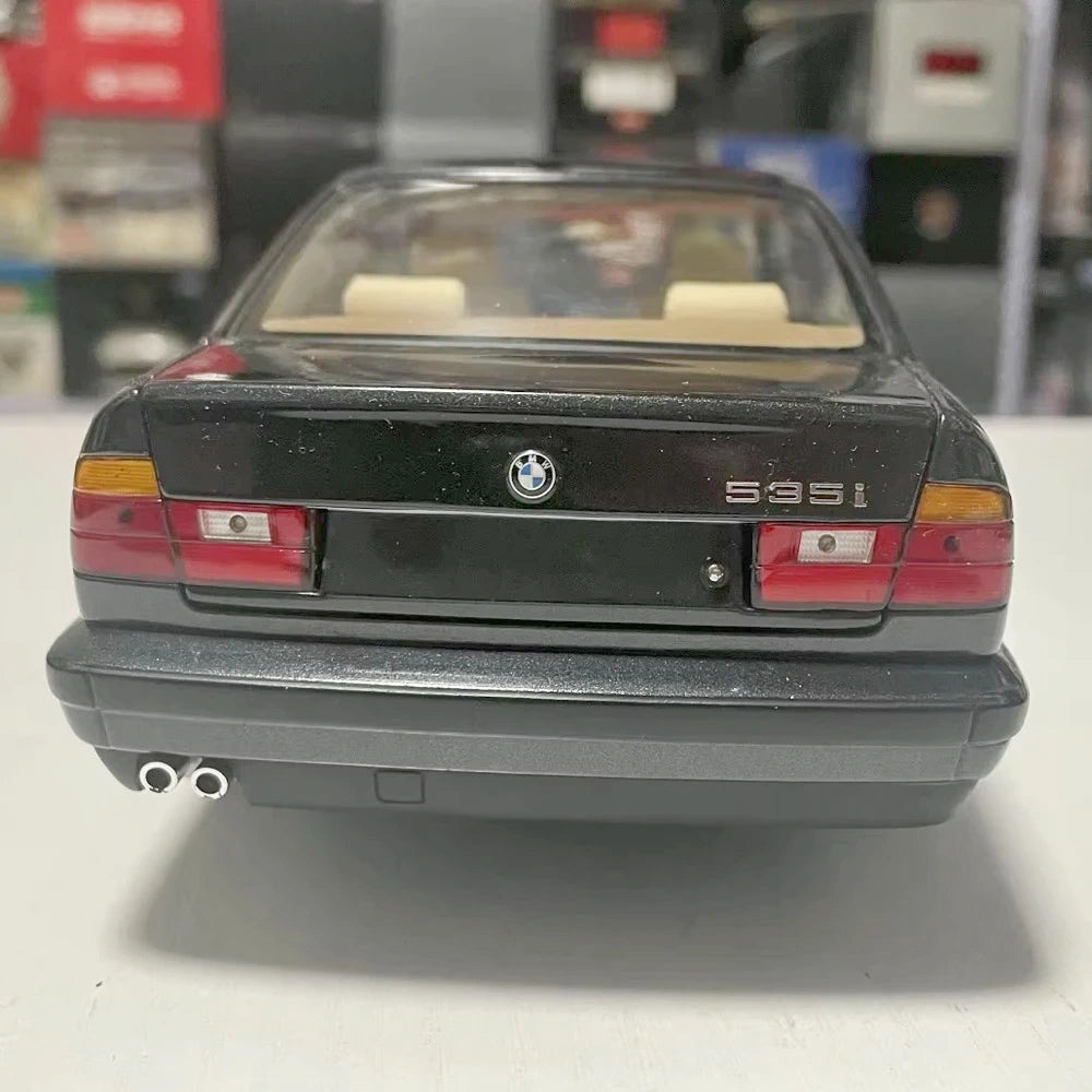 [Minichamps] 1:18 BMW 1988 E34 535i Black Model Car Die-Cast