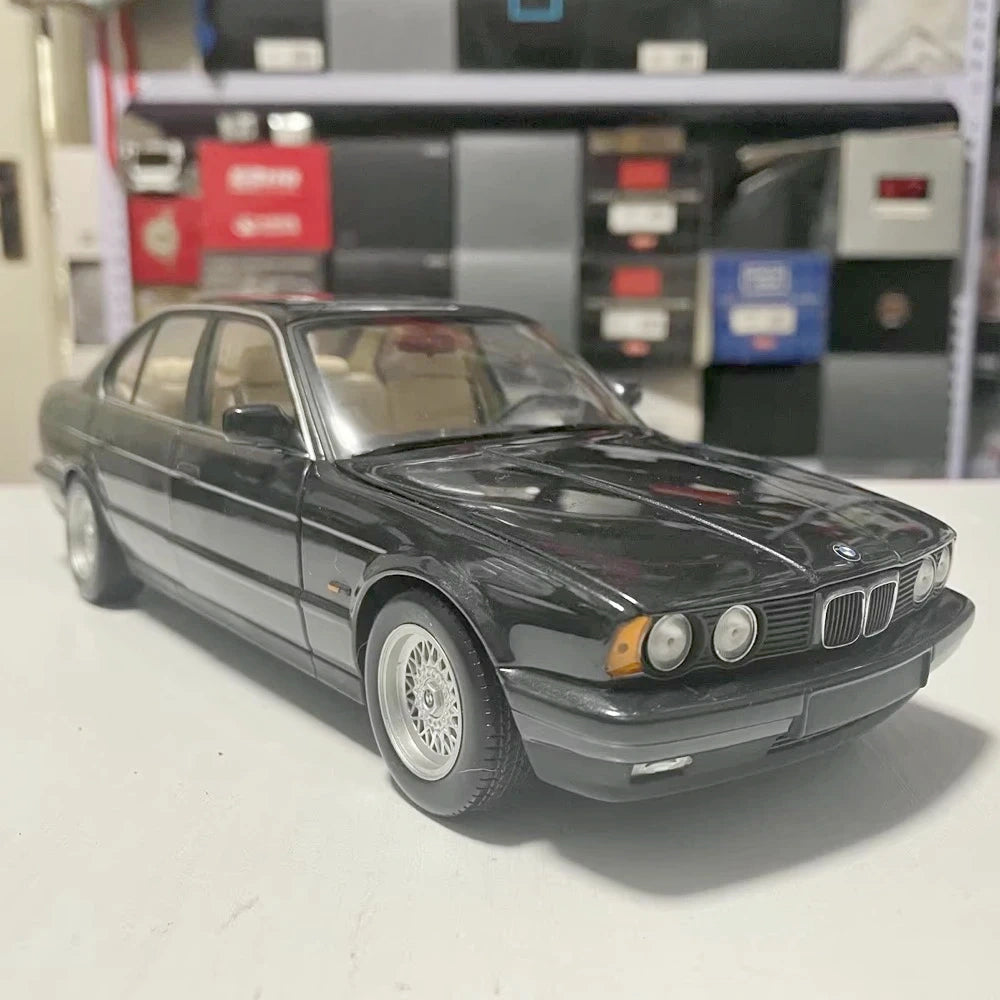 [Minichamps] 1:18 BMW 1988 E34 535i Black Model Car Die-Cast