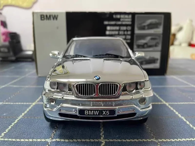 [Kyosho] 1:18 BMW 2000 E53 X5 4.4i zilver Plating modelauto Die-Cast