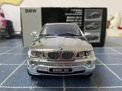 [Kyosho] 1:18 BMW 2000 E53 X5 4.4i zilver Plating modelauto Die-Cast