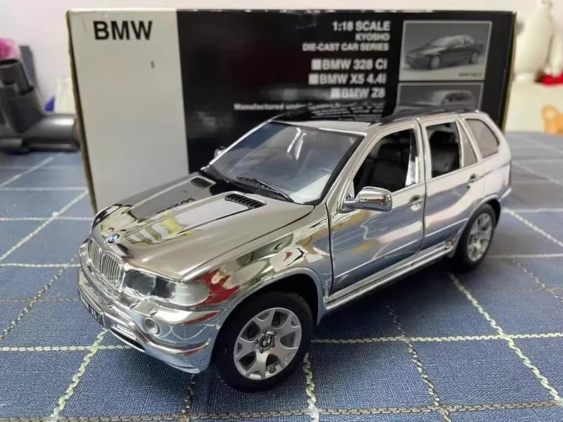 [Kyosho] 1:18 BMW 2000 E53 X5 4.4i zilver Plating modelauto Die-Cast