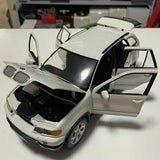 [Kyosho] 1:18 BMW 2000 E53 X5 White Model Car Die-Cast