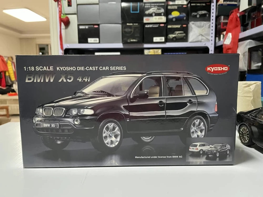 [Kyosho] 1:18 BMW 2000 E53 X5 White Model Car Die-Cast