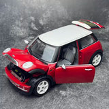 [Kyosho] 1:18 BMW 2001 Mini Cooper R50 Red Model Car Die-Cast