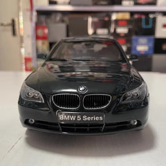 [Kyosho] 1:18 BMW 2003 E60 545i Green Model Car Die-Cast