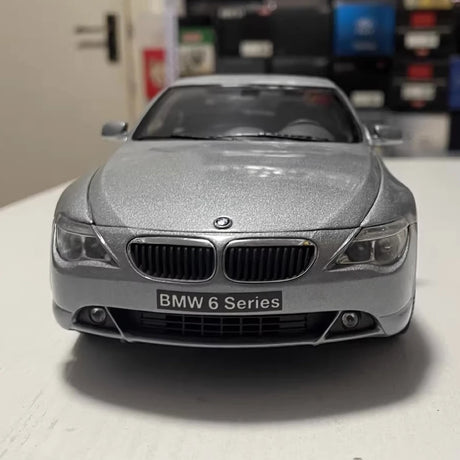 [Kyosho] 1:18 BMW 2003 E63 645Ci Coupe gris voiture miniature Die-Cast