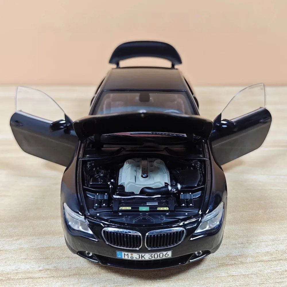 [Kyosho] 1:18 BMW 2004 E64 645Ci Black Model Car Die-Cast