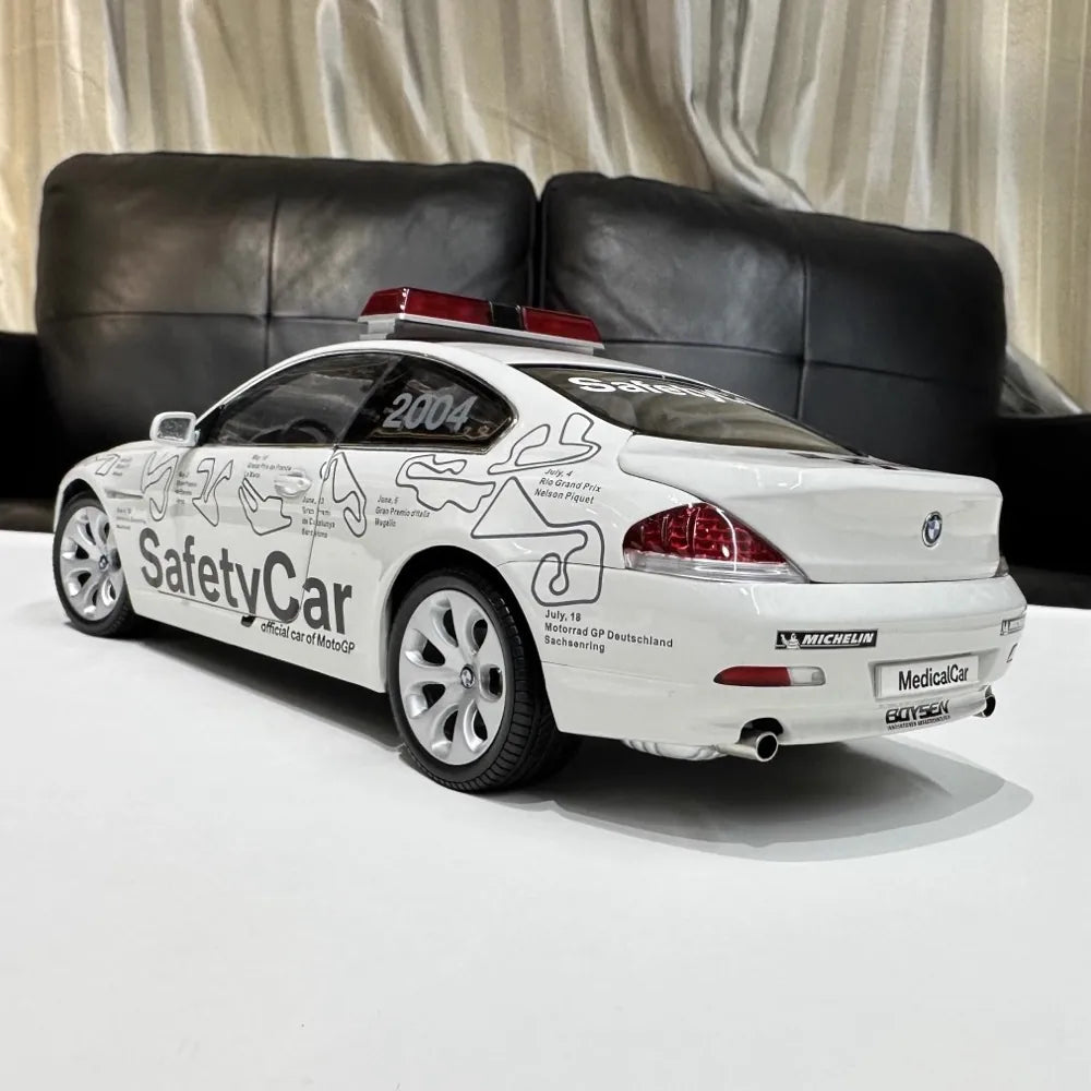 [Kyosho] 1:18 BMW 2004 E64 645Ci GP Safety Model Car Die-Cast