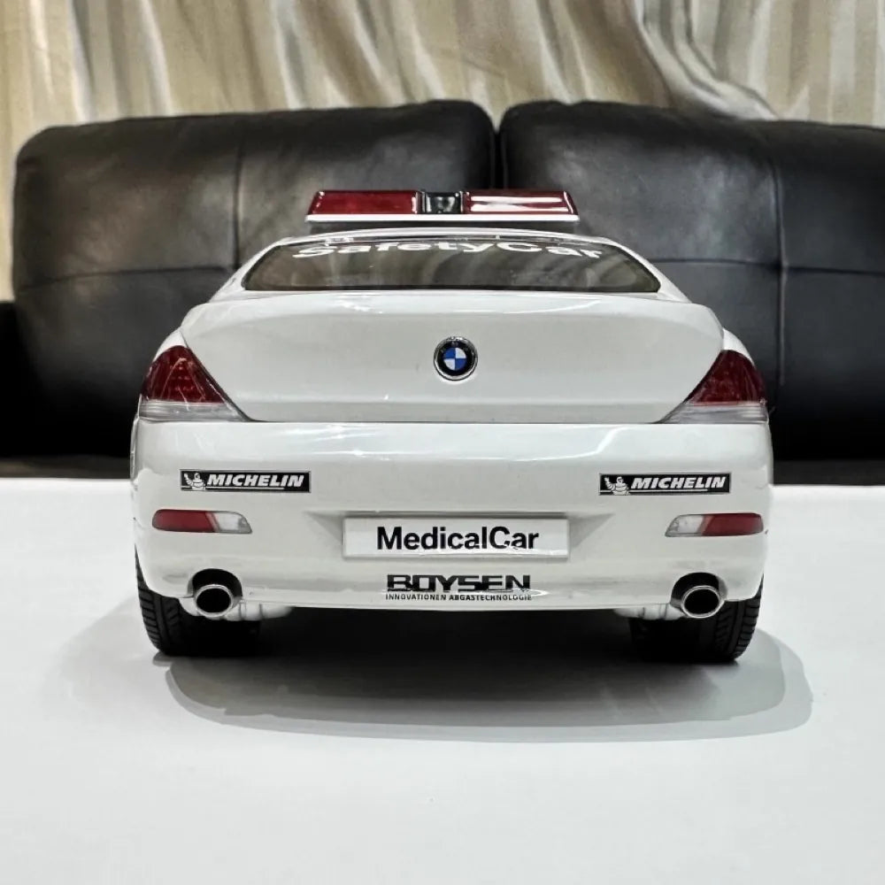 [Kyosho] 1:18 BMW 2004 E64 645Ci GP Safety Model Car Die-Cast