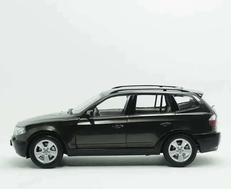 [Kyosho] 1:18 BMW 2004 E83 X3 Black Model Car Die-Cast